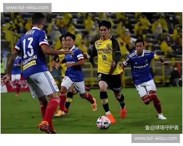 九州德比:福冈黄蜂与长崎航海的“冰火之歌”,谁才是九州足球的真正霸主? 九州德比:福冈黄蜂与长崎航海的“冰火之歌”,谁才是九州足球的真正霸主?